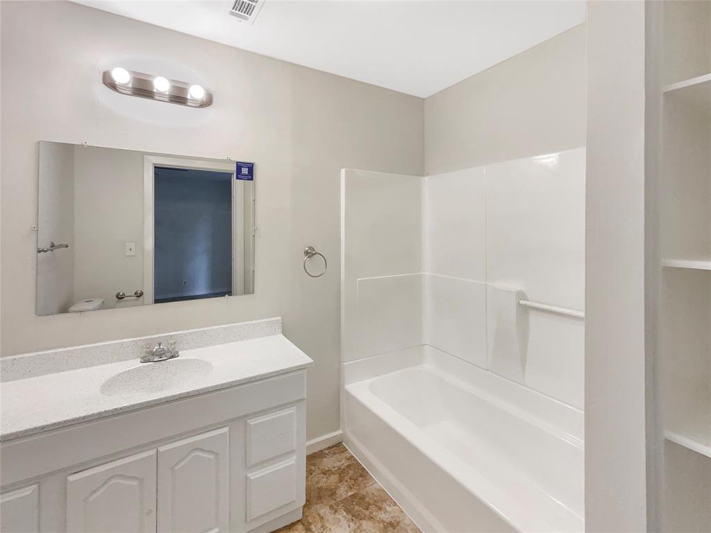 8898 E Buffalo Circle, Willis, Texas image 16