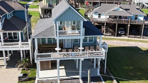 A home in Crystal Beach