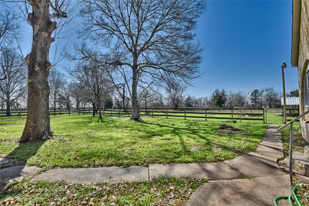 7502 Highway 60, Wallis, Texas image 26