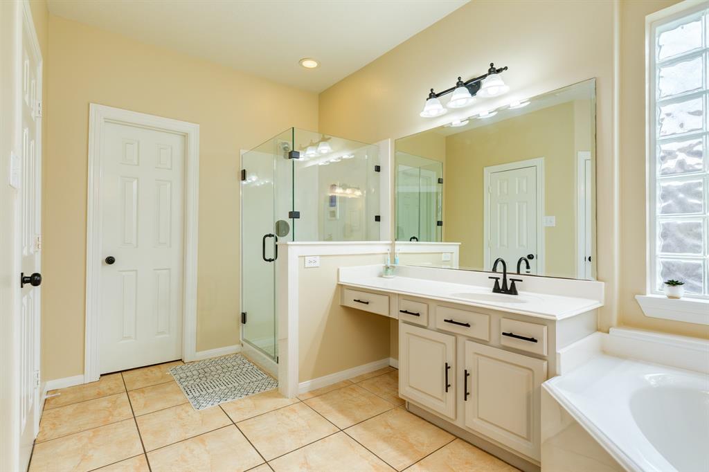 2123 Venezia Drive, Pearland, Texas image 34