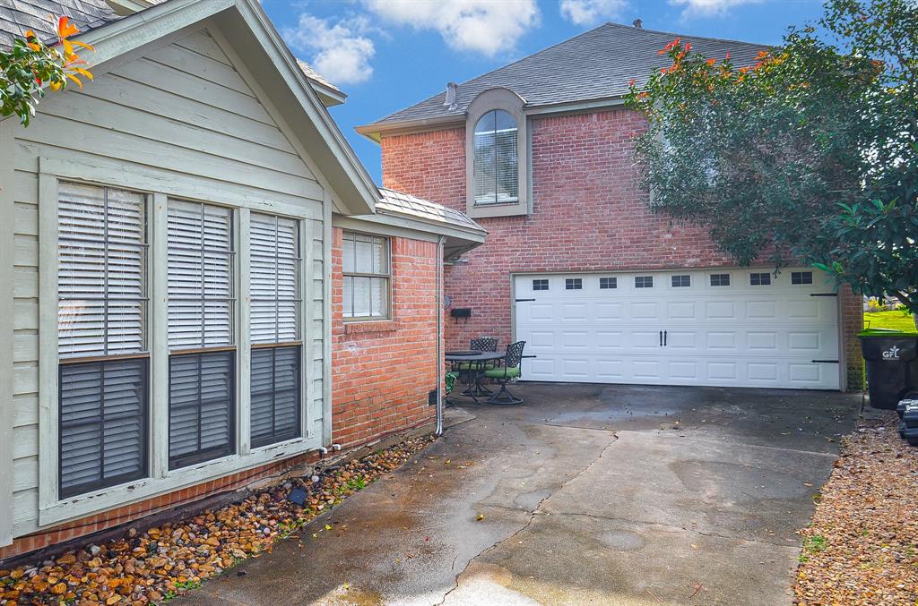 2842 W Pebble Beach Drive, Missouri City, Texas image 36