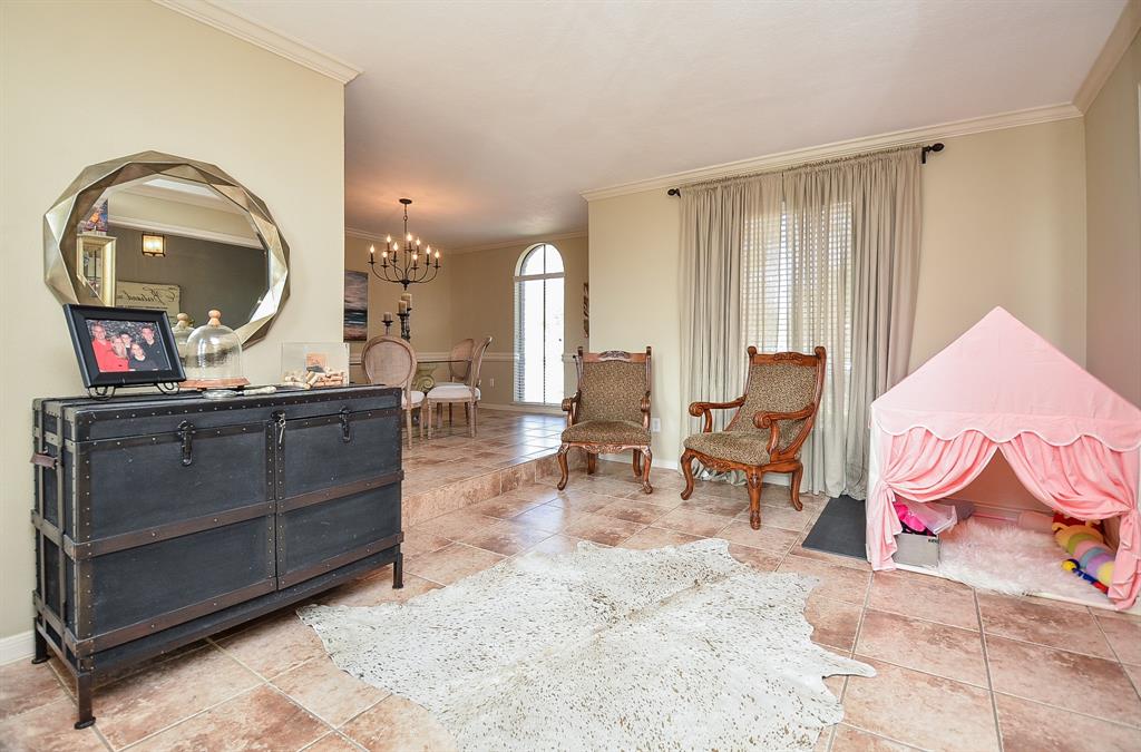 2842 W Pebble Beach Drive