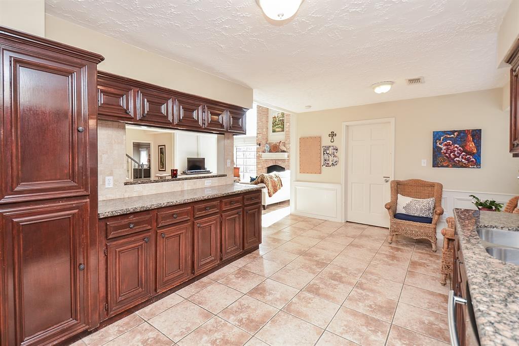 2842 W Pebble Beach Drive, Missouri City, Texas image 14