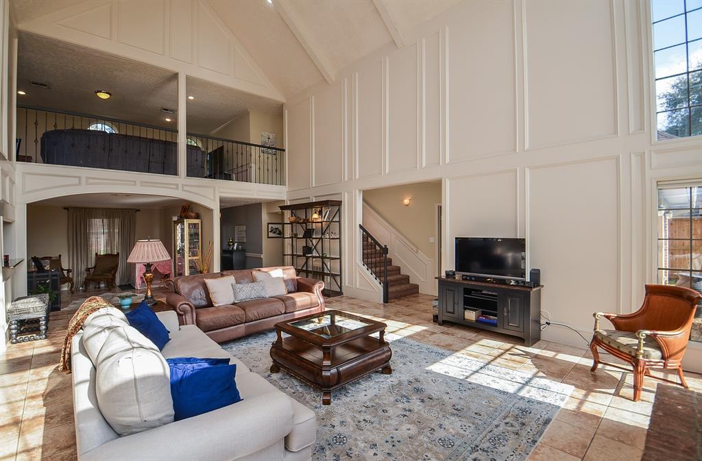 2842 W Pebble Beach Drive, Missouri City, Texas image 9