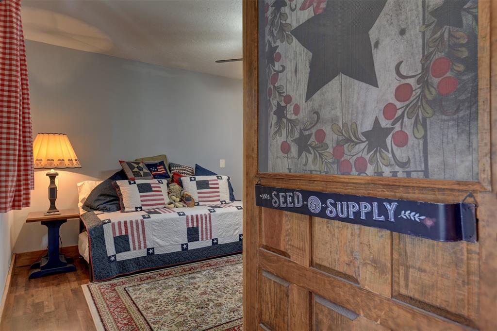732 E Kuehn Street, Bellville, Texas image 31
