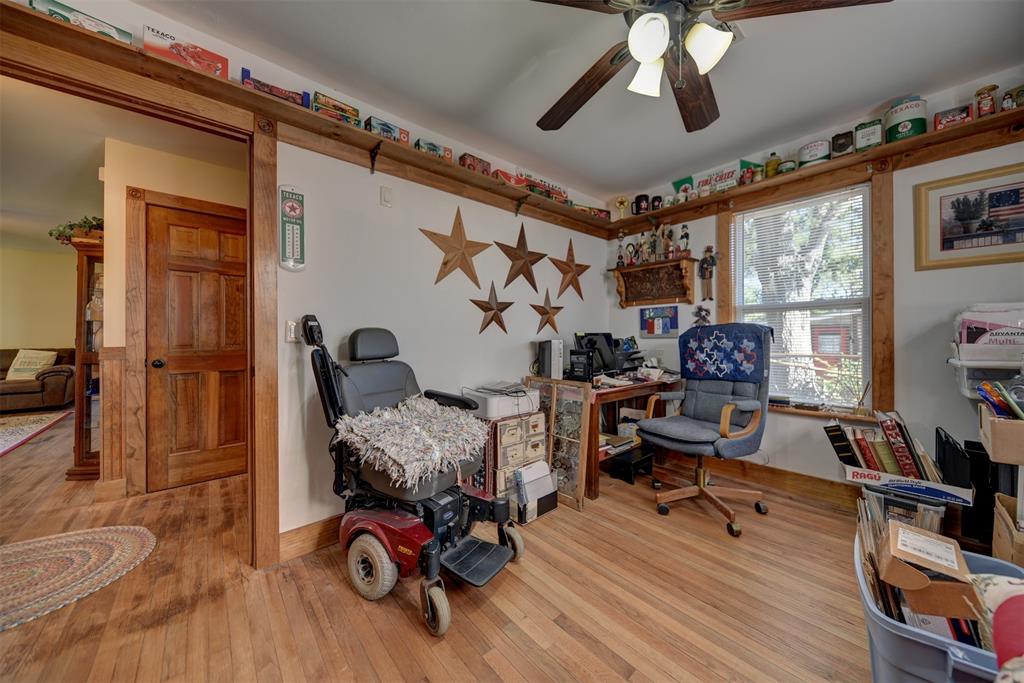 732 E Kuehn Street, Bellville, Texas image 38