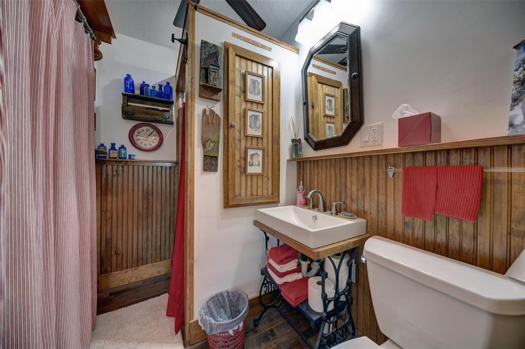732 E Kuehn Street, Bellville, Texas image 40