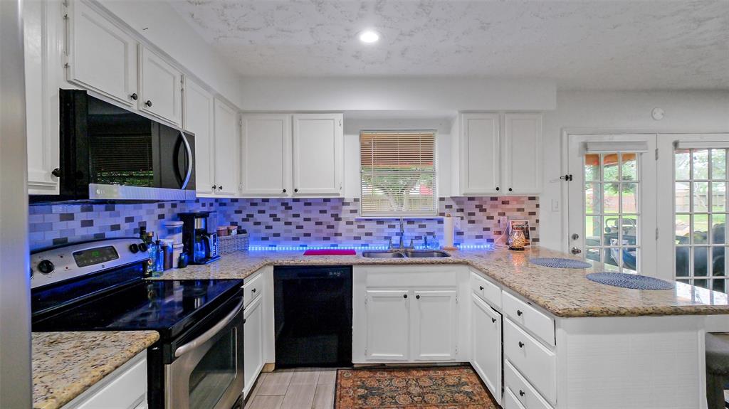 1951 Kings Arms Way, Katy, Texas image 11