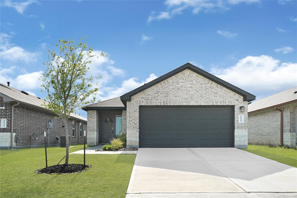24343 Elmwood Falls Drive, Spring, Texas image 23