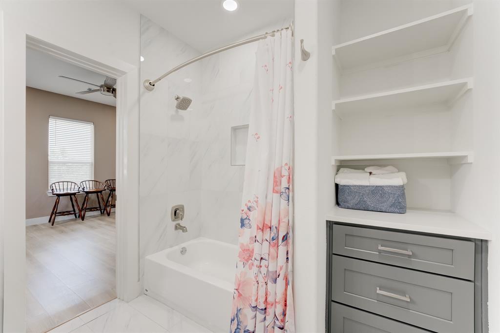 1527 40th Street, Galveston, Texas image 35