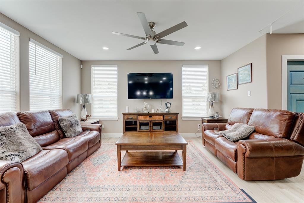 1527 40th Street, Galveston, Texas image 3