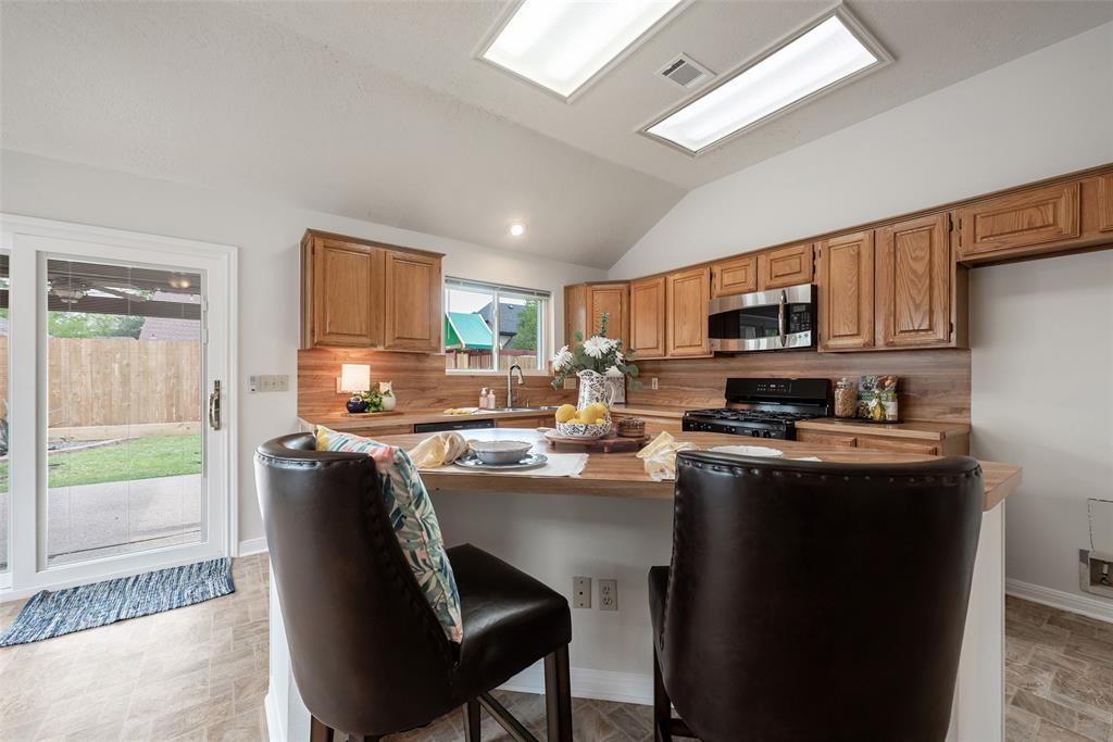 4731 Cavern Drive, Friendswood, Texas image 17