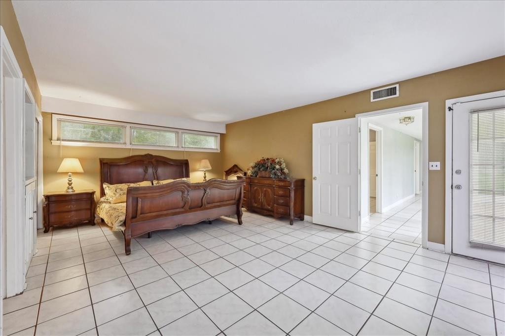 1903 W Sunset Drive, Orange, Texas image 14
