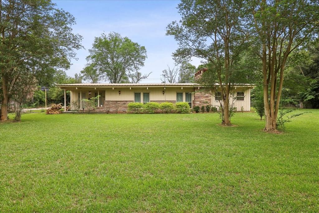 1903 W Sunset Drive, Orange, Texas image 1