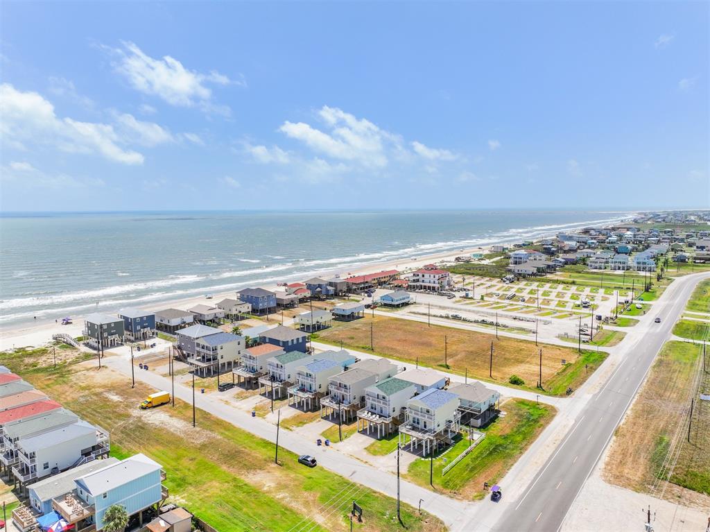 143 W Palm Street, Surfside Beach, Texas image 2