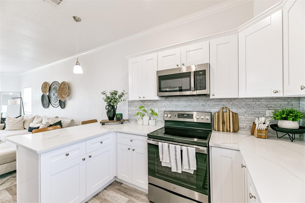 143 W Palm Street, Surfside Beach, Texas image 17
