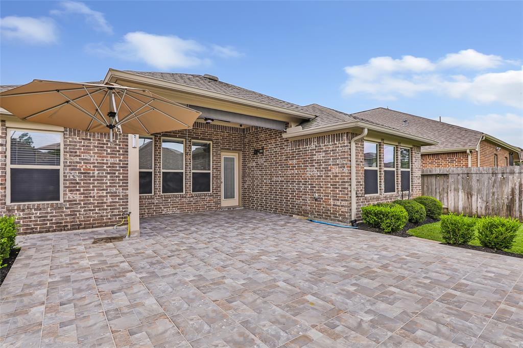 23435 Banks Mill Drive, New Caney, Texas image 3