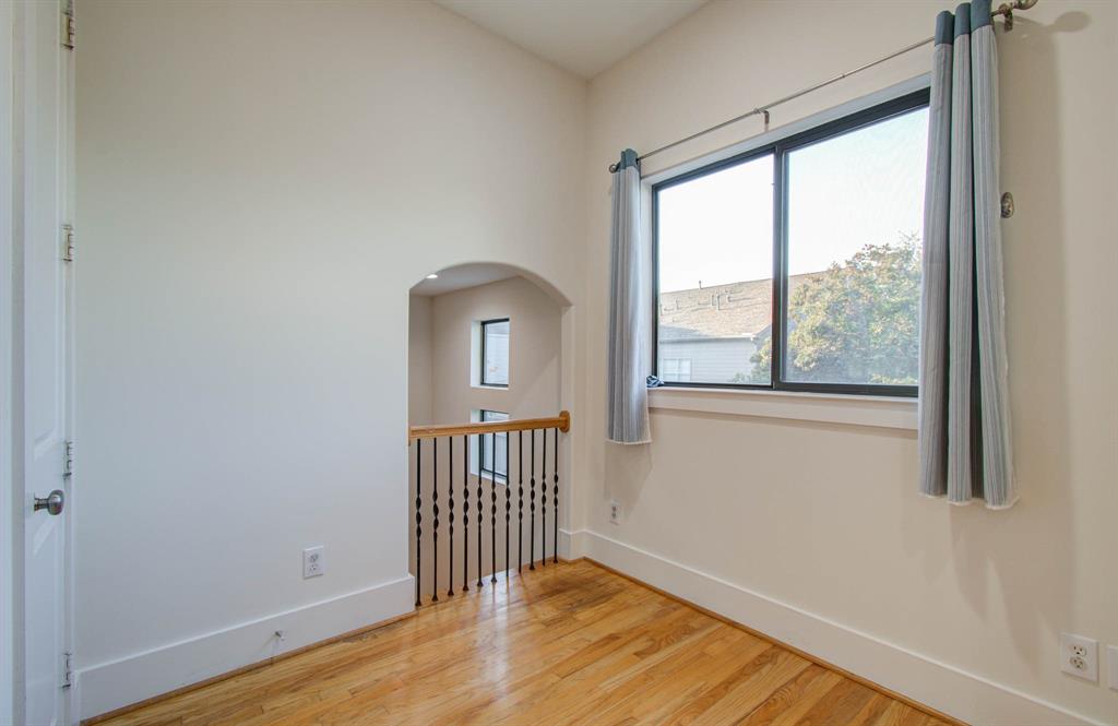 402 Parker Street, Houston, Texas image 8