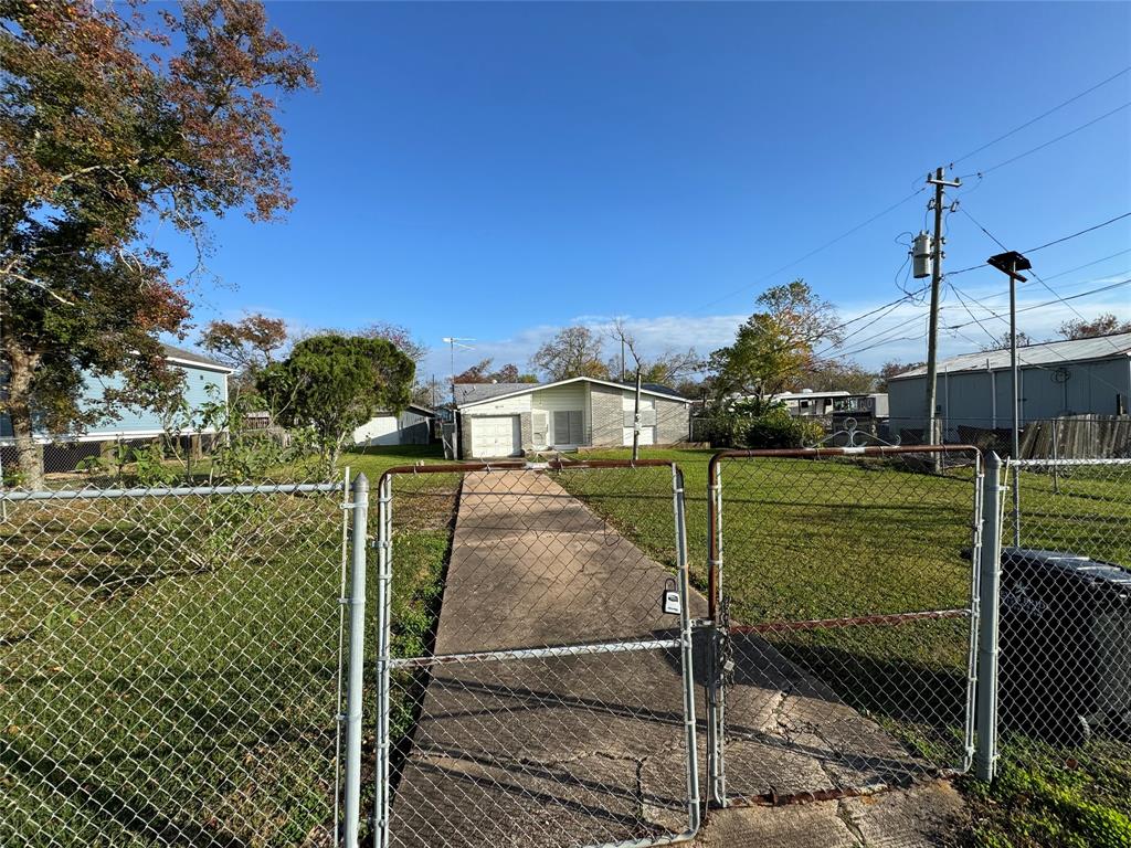 417 9th Street, Dickinson, Texas image 19