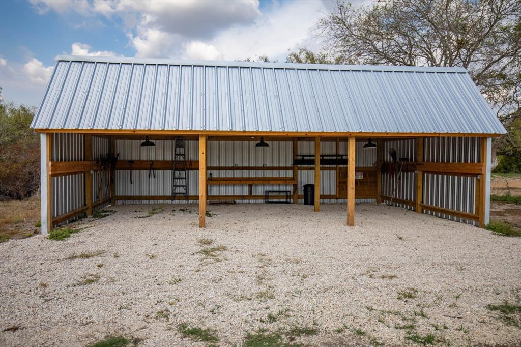 1255 County Road 260 Rd, Hallettsville, Texas image 28