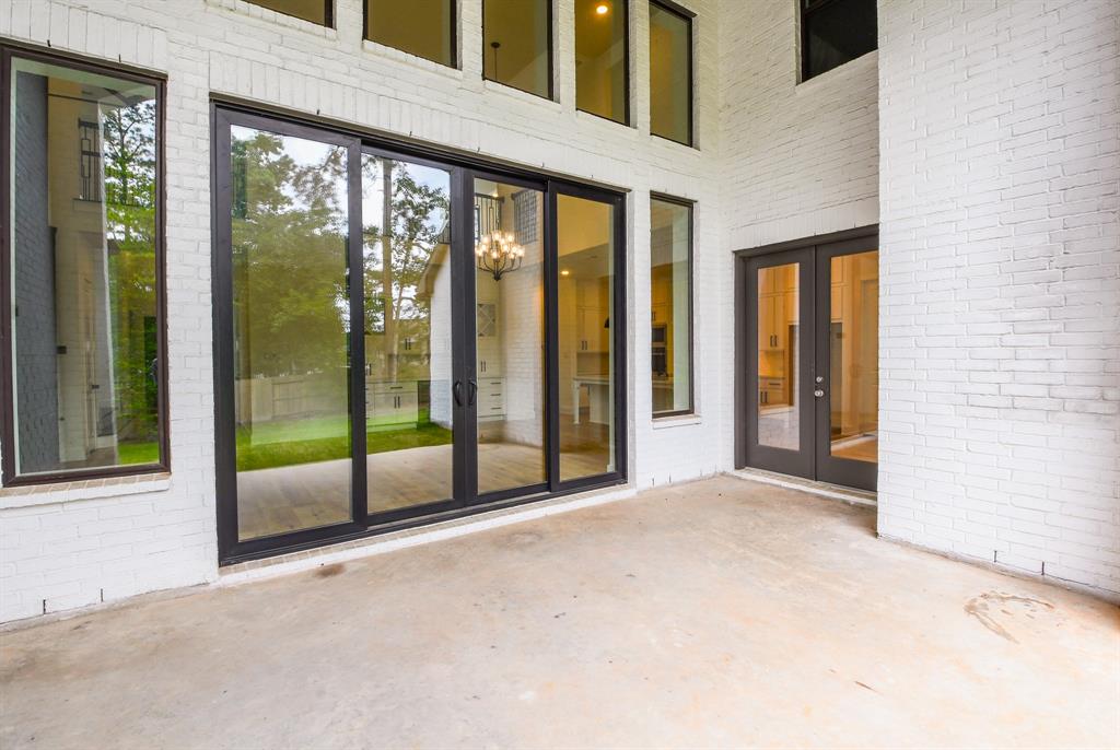 202 Calm Savanna Court, Conroe, Texas image 31