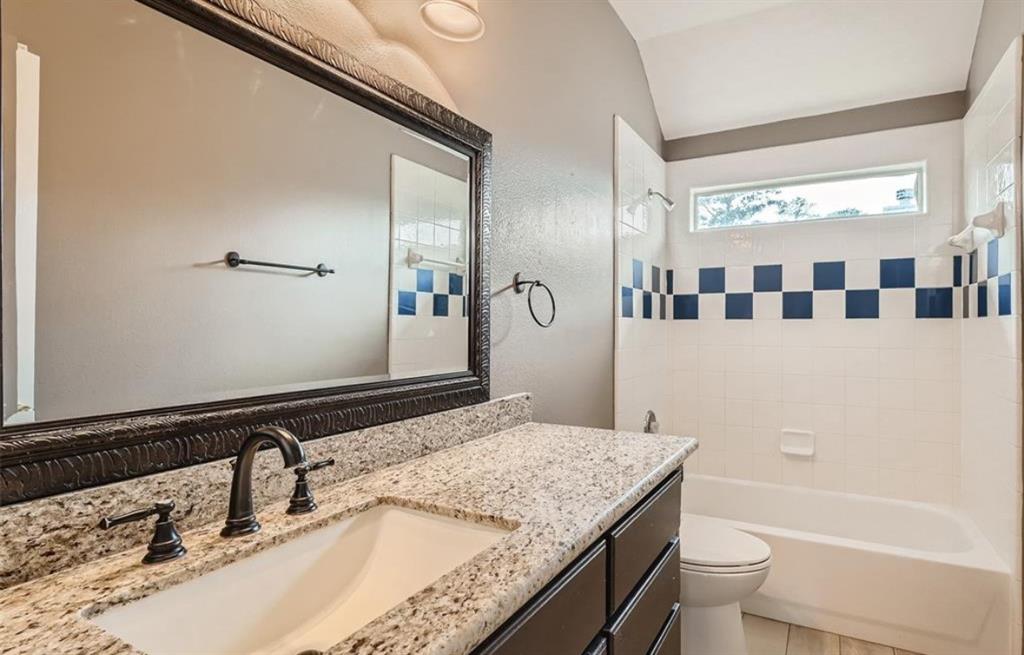 9819 Memorial Crossing Drive, Tomball, Texas image 22