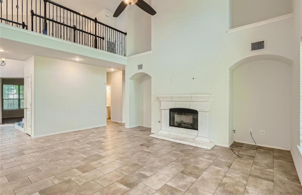 9819 Memorial Crossing Drive, Tomball, Texas image 6