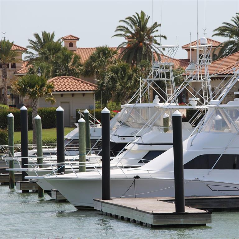 Cabernet Court, Port O Connor, Texas image 8