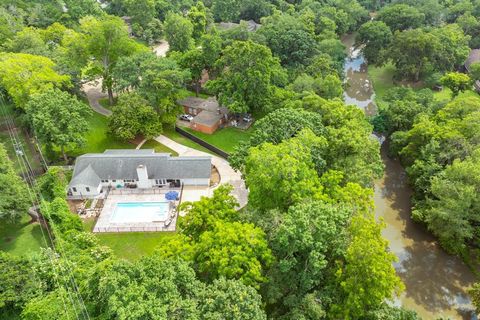 A home in Lake Jackson