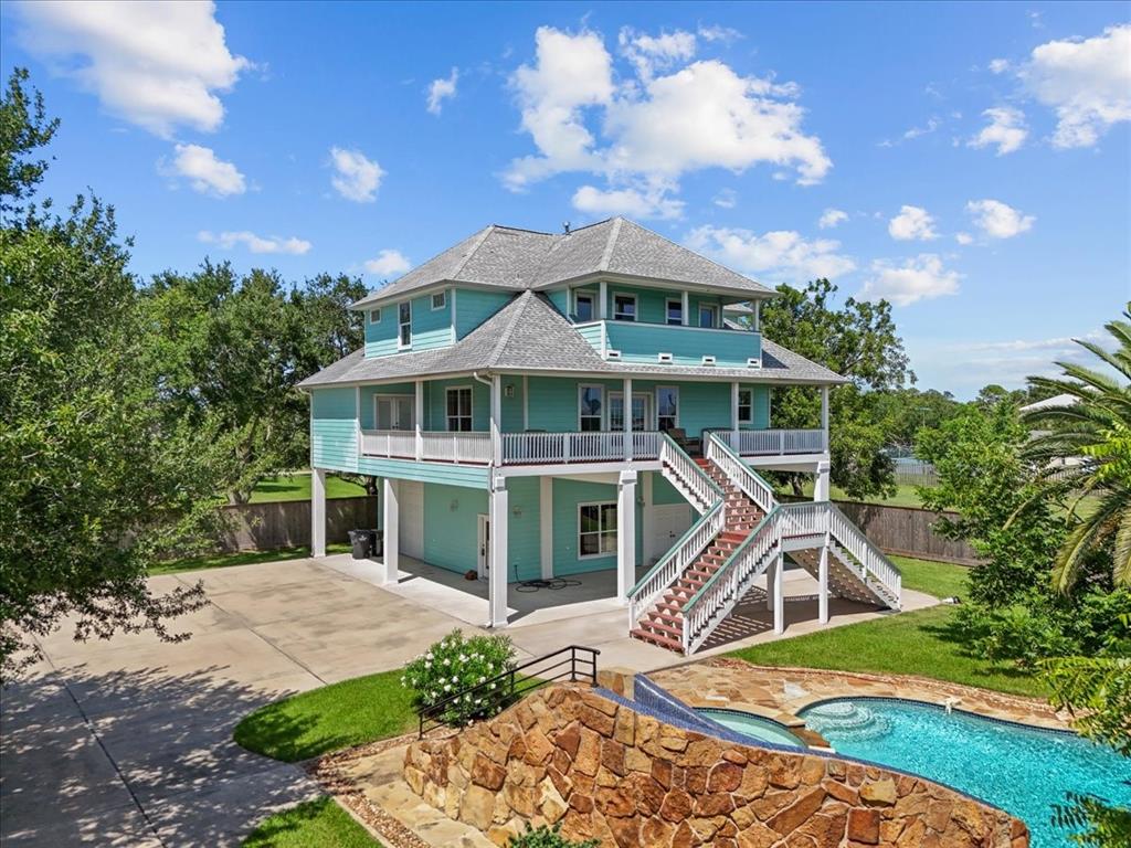 2564 E Bayshore Drive