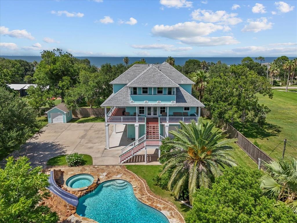 2564 E Bayshore Drive