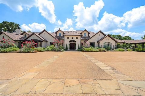 A home in Hempstead