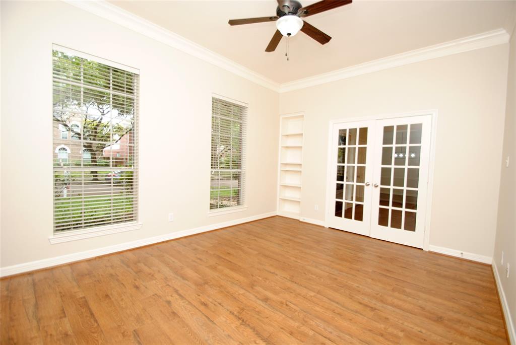 1902 Rosebay Court, Sugar Land, Texas image 8