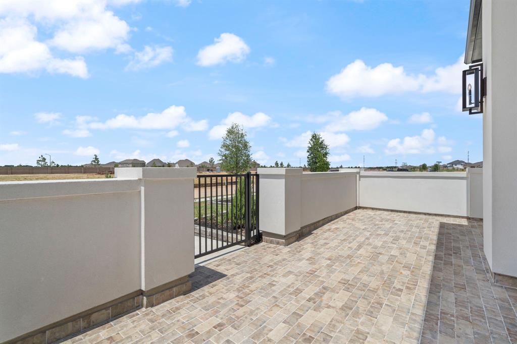 22207 Desert Foothills Lane