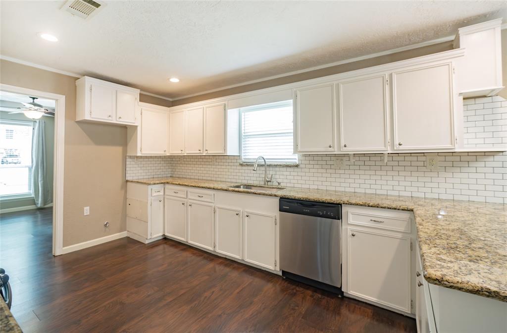 1903 Round Wind Trail, Crosby, Texas image 9