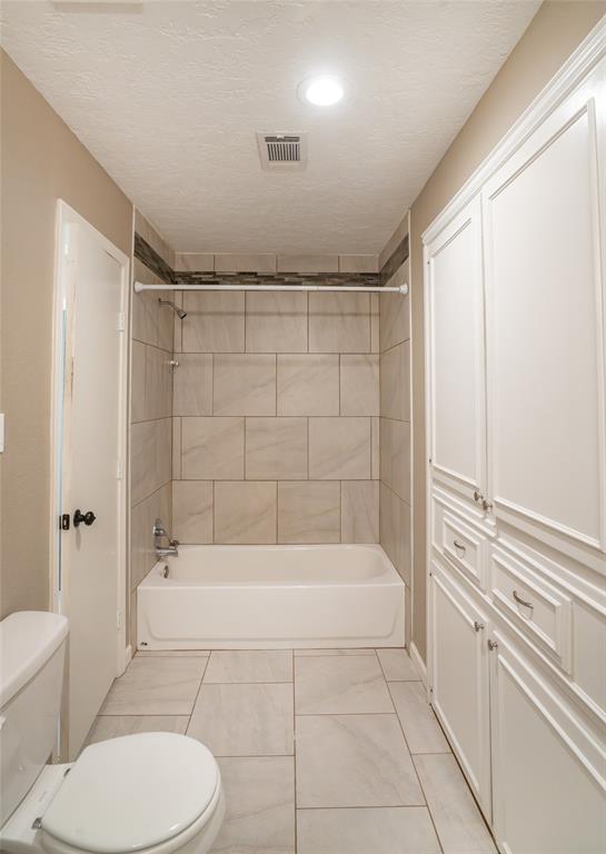 1903 Round Wind Trail, Crosby, Texas image 30