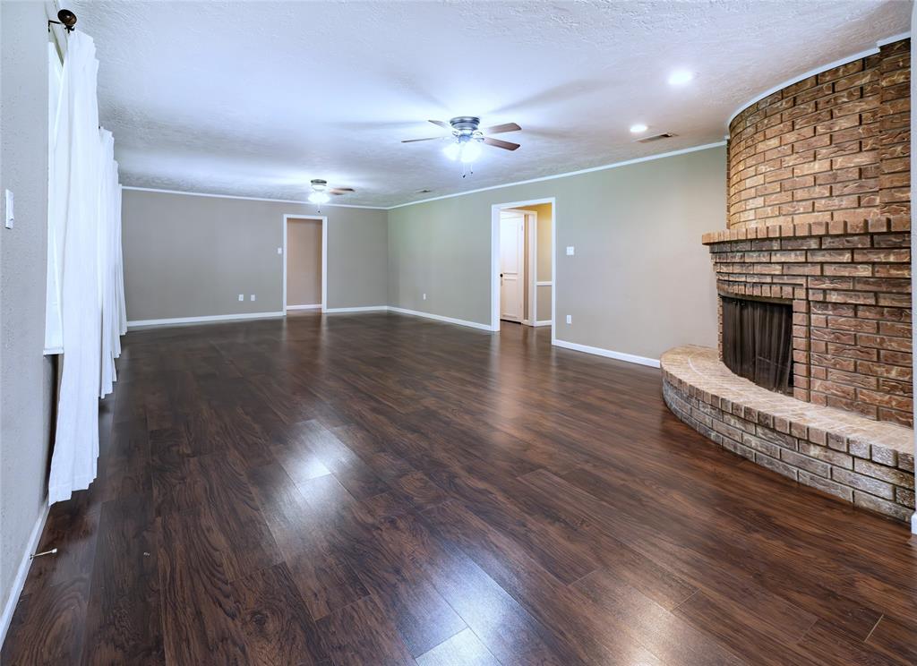 1903 Round Wind Trail, Crosby, Texas image 10