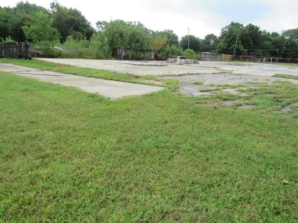 Photo 7 of 7 of 1616 W Texas Avenue land