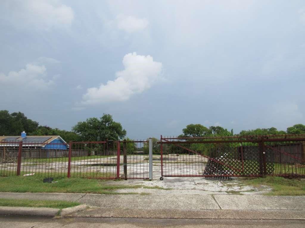 Photo 1 of 7 of 1616 W Texas Avenue land