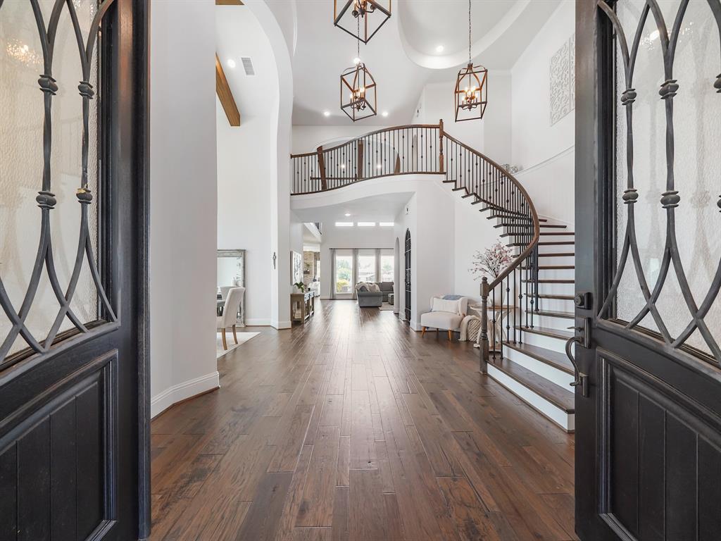 6 Kimberling Court