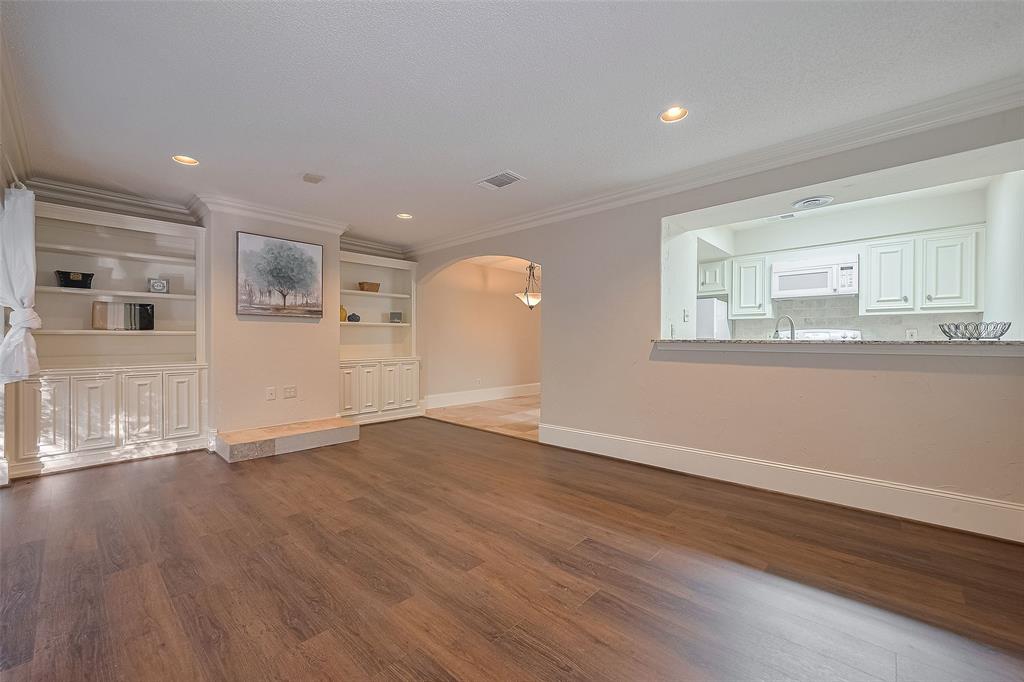 3900 Aspen Drive C 105