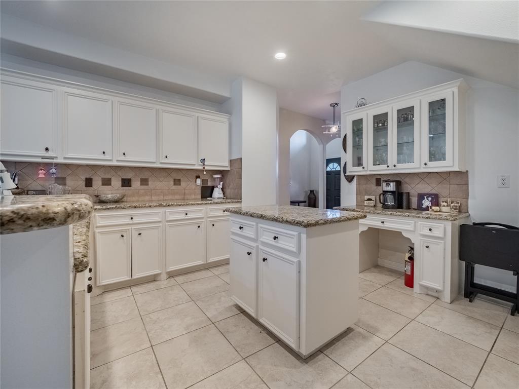 814 Hal Mclain Road, Manvel, Texas image 10