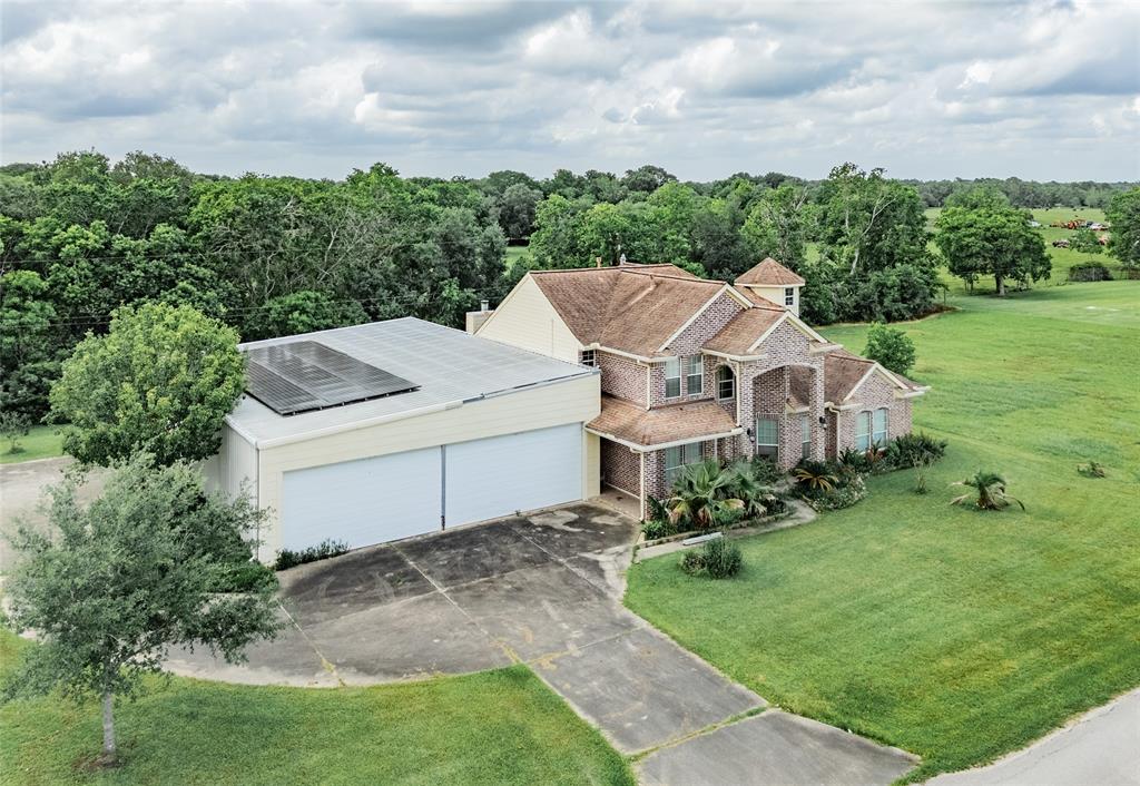 814 Hal Mclain Road, Manvel, Texas image 2