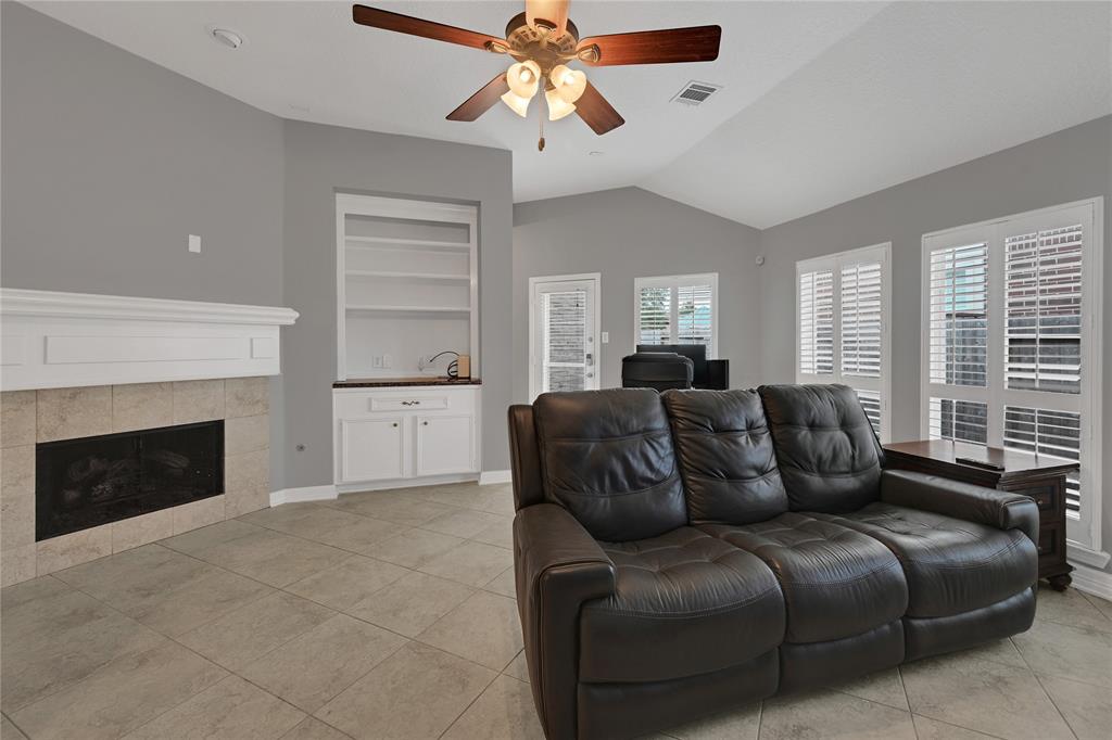 5714 Bayberry Way, Sugar Land, Texas image 7