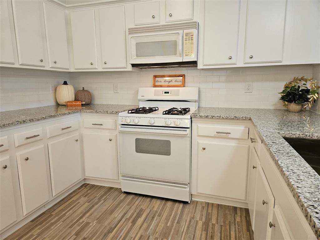 2307 Goodrich Street, Pearland, Texas image 19