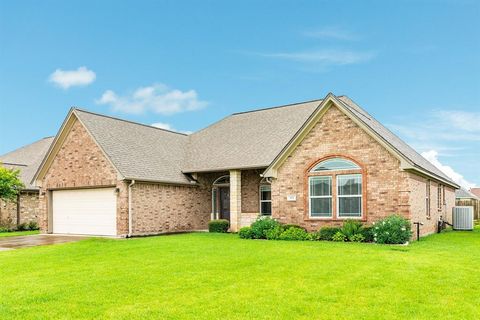 A home in Clute