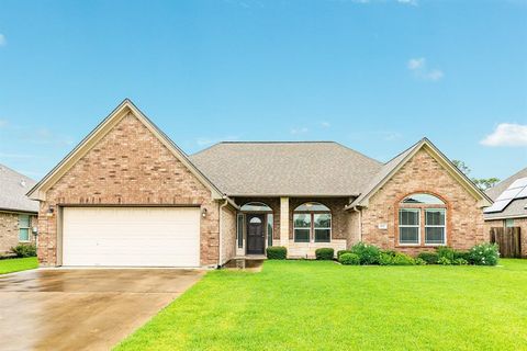 A home in Clute