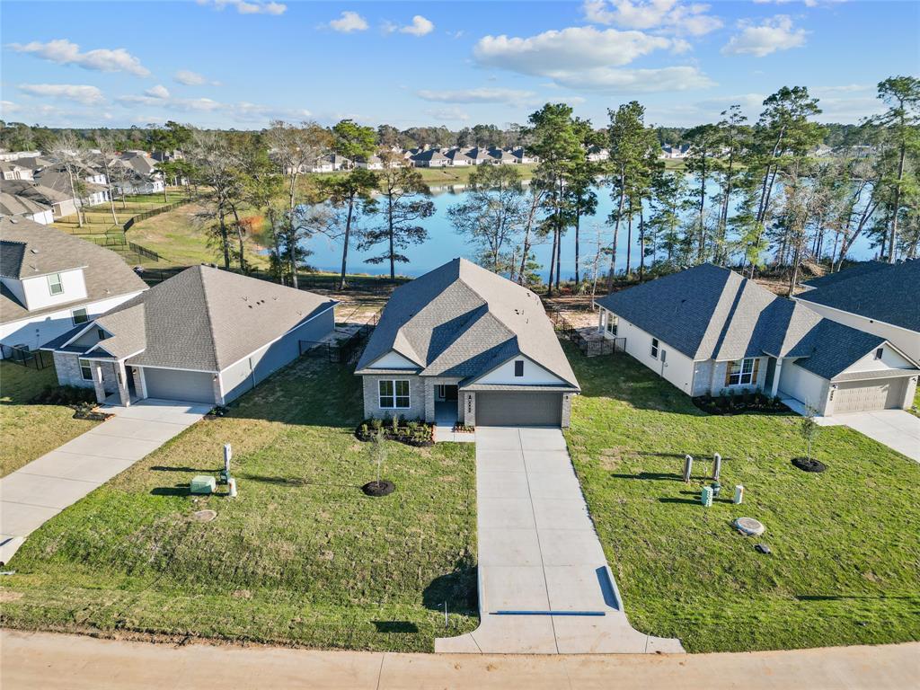 441 Shoreview Drive, Conroe, Texas image 1