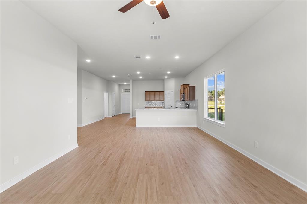441 Shoreview Drive, Conroe, Texas image 10