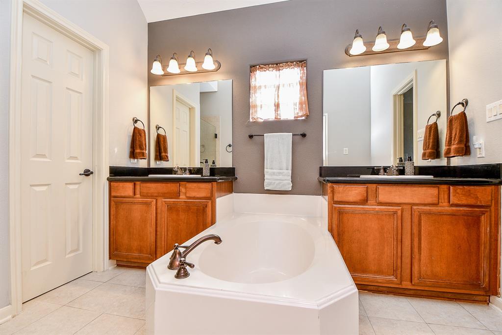 1708 Aden Mist Drive, Houston, Texas image 17